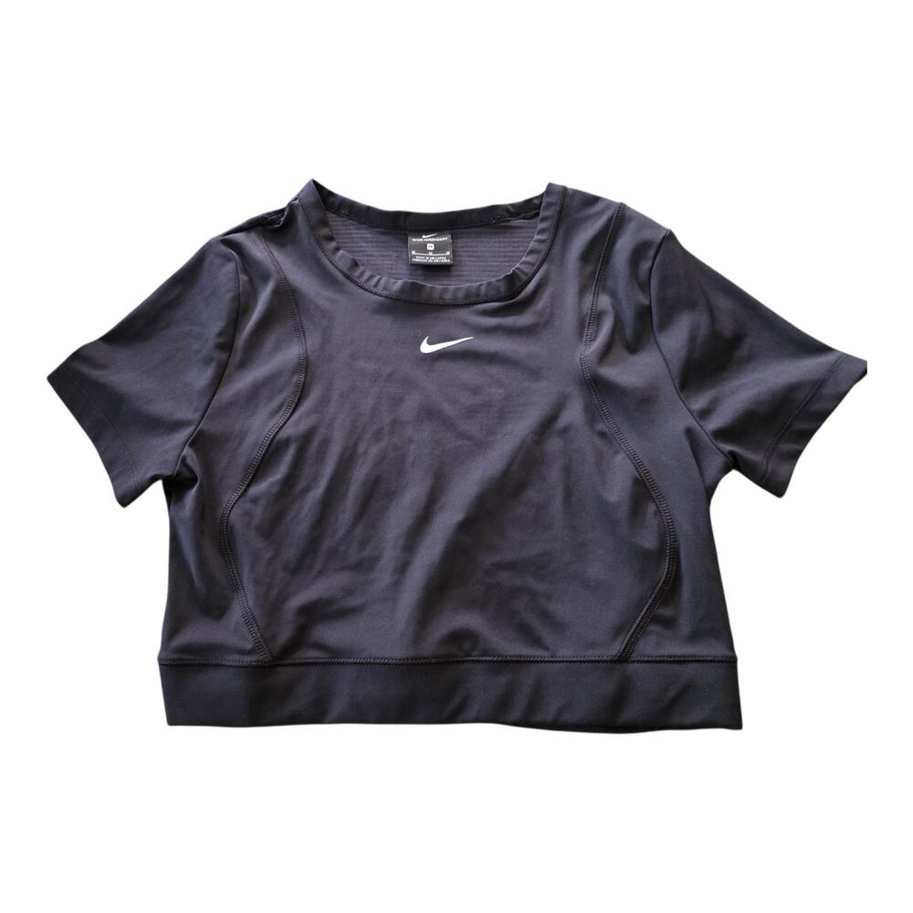 Nike Aeroadapt Crop Top Black SZ M Short Sleeve Tight Fit